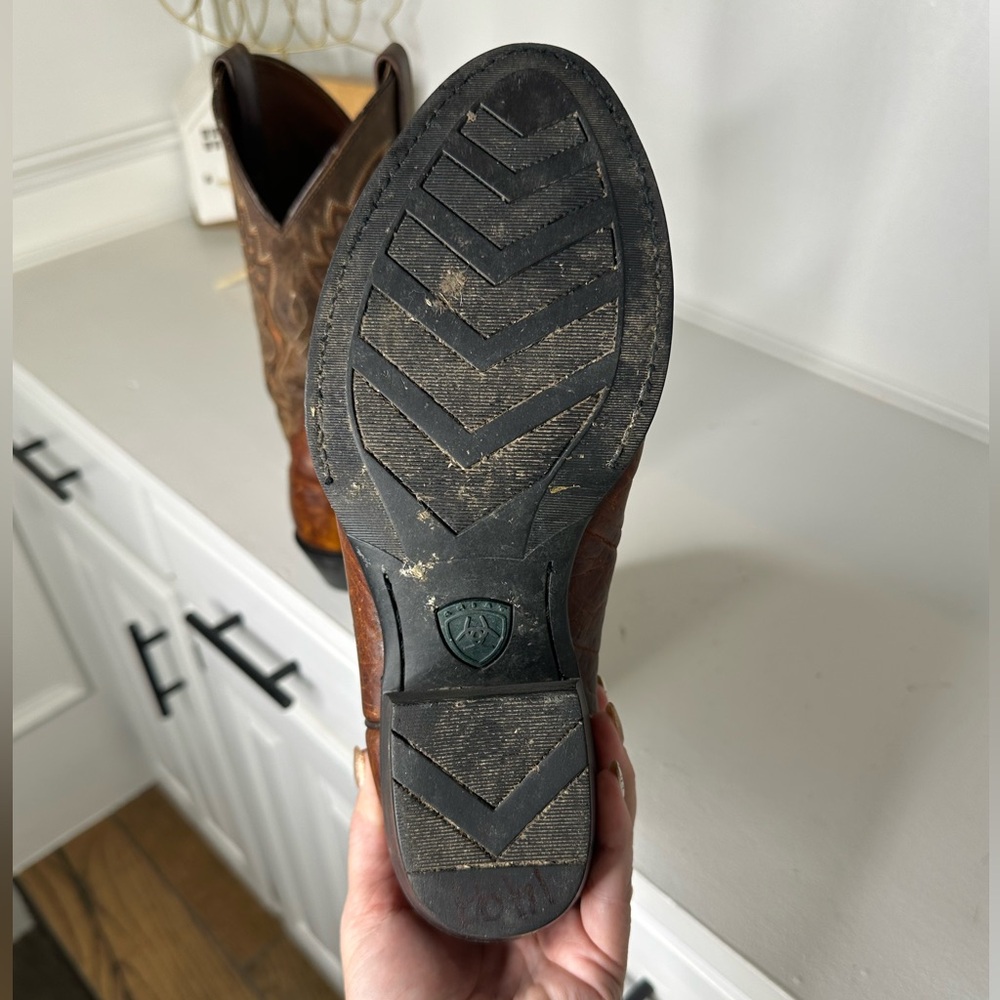 Ariat Brown Classic Embroidered Leather Western Cowboy Boots Men’s 7.5/Women’s 9 - Picture 6 of 8